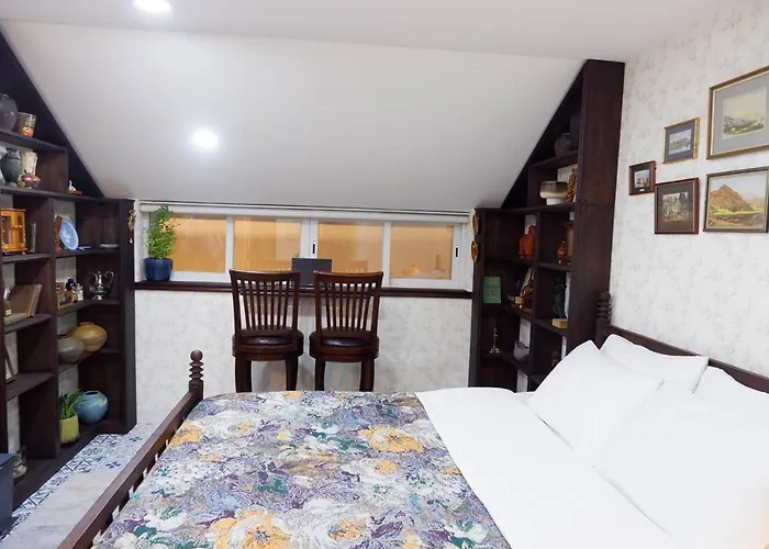 The Rustic Home - Room 3